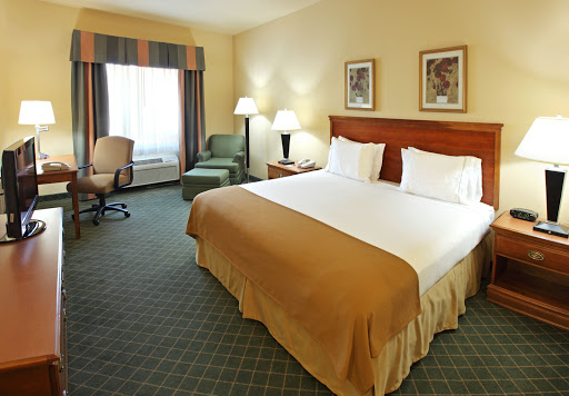 Holiday Inn Express & Suites Magnolia-Lake Columbia, an IHG Hotel Gallery - United States