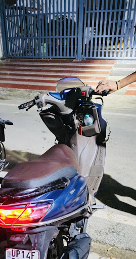 Suzuki varg man scooty battery post image