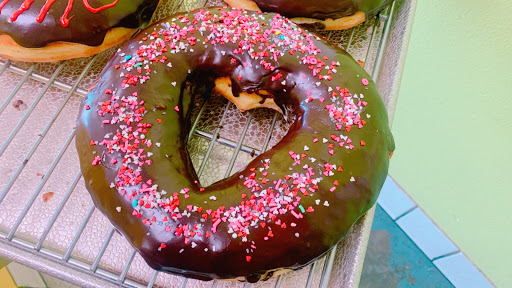 Pixie Donuts - Visual