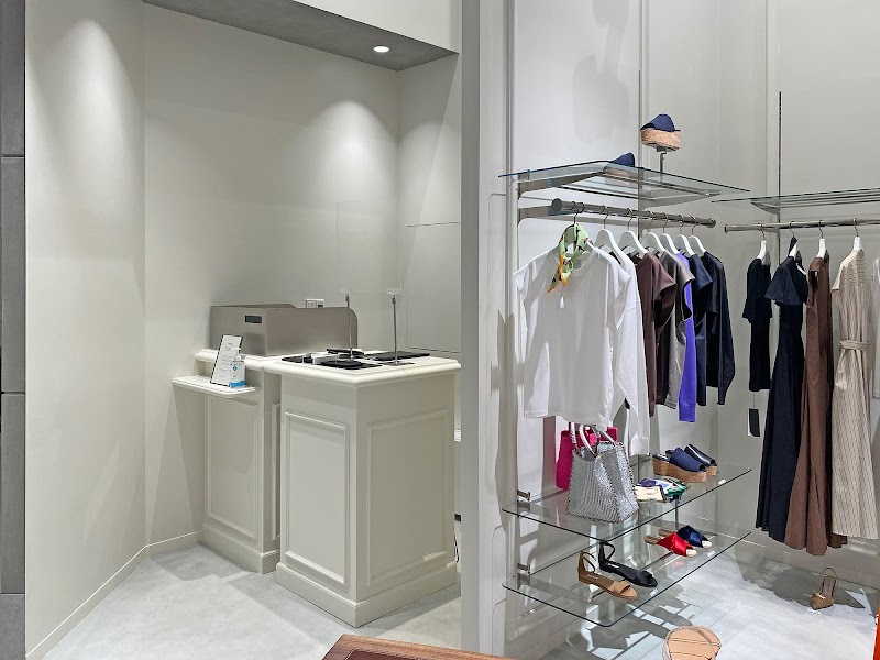 ユナイテッドアローズ ルクア大阪 ウィメンズストア