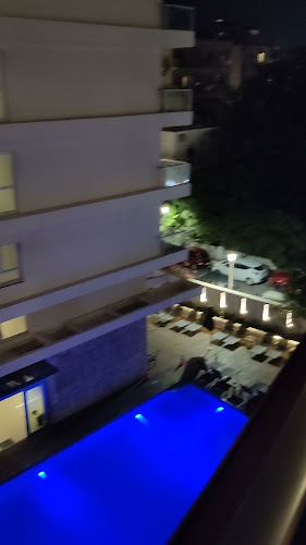 https://www.manousoscityhotel.gr/