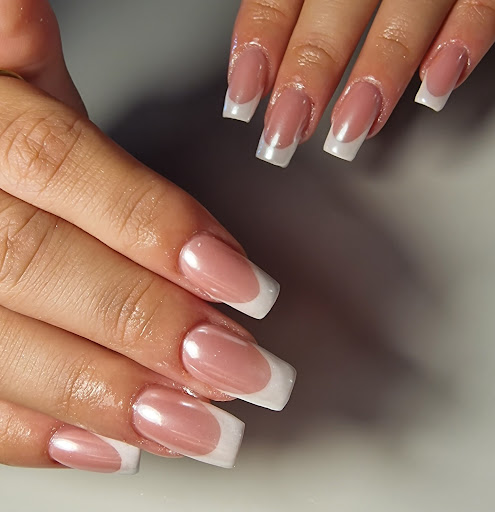 Melle glam- prothésiste ongulaire - Thumbnail
