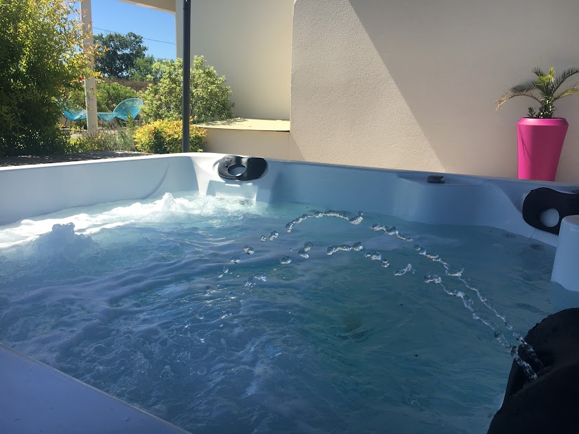 Image de Le Royal Day Spa - (Massages, Renata, Visage, JetPeel, Radiofréquence, Cryolipolyse, LDF, Spa) - Alès/Nimes (Gard)