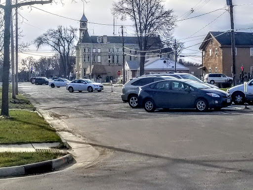 Dickason boulevard Public parking 1 Columbus, Wisconsin - Thumbnail