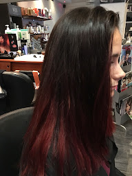 Photo n°4 de CRÉA' TIFS Coiffure & Beauté à Villelongue-de-la-Salanque (Salon de manucure)