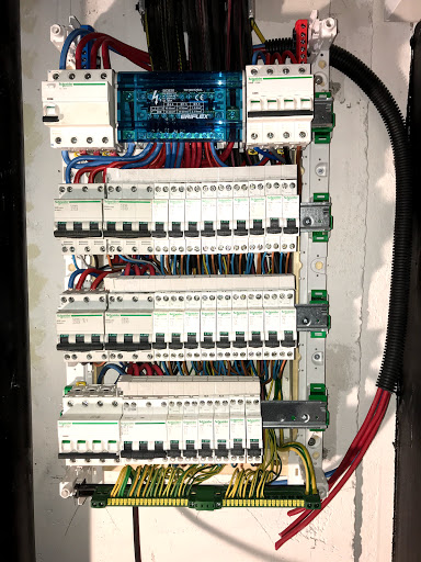 Gareth Dennehy Electrical - Thumbnail
