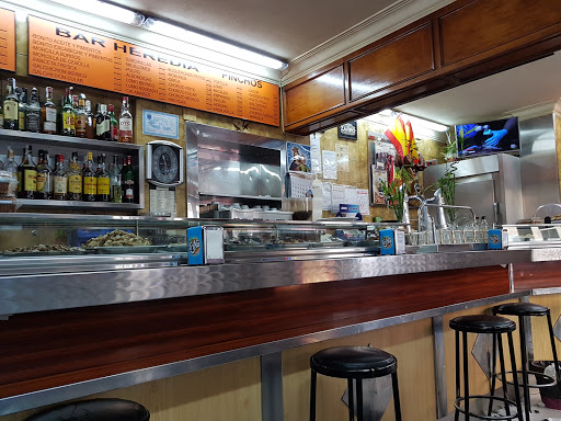 Bar Heredia - Visual