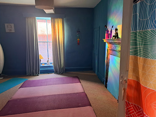 Kundalini Yoga With Tamsin