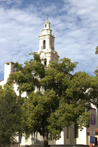 Hooker Hall - Visual