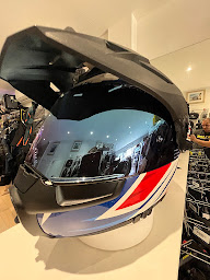 Photo n°4 de WROOM à Mougins (Concessionnaire de motos d'occasion)