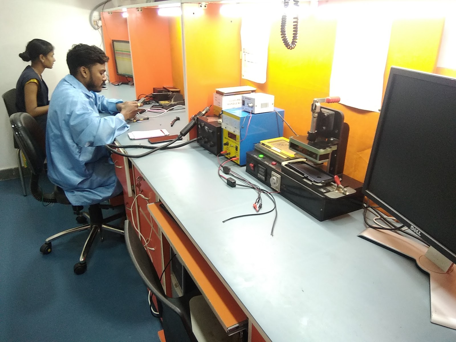 Sri Sai phone Care Center