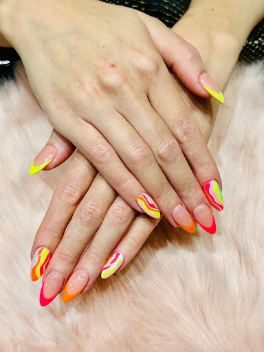 Beauty Club Nails Arcaden Köln - Thumbnail
