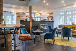 Photo n°4 de Le P'tit Yard à Pennedepie (Bar à vin)