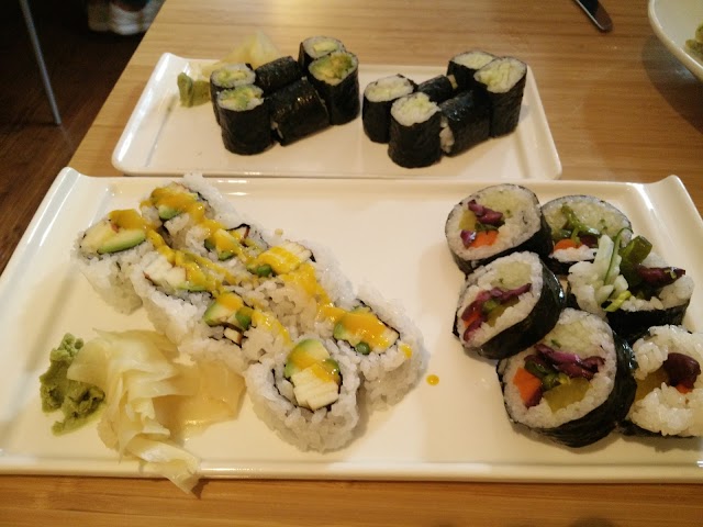 Bluefins Sushi & Sake Bar