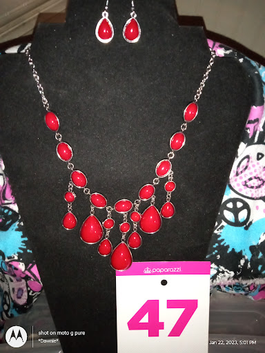 Dawn'sBlingandAccessories Gallery - United States