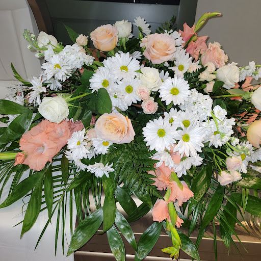 Trochta's Flowers and Garden Center - Thumbnail