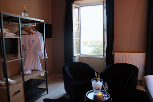 Photo n°3 de Domaine de la Citerne à Nans-les-Pins (Hostellerie)