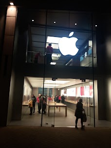 Apple Cabot Circus bristol