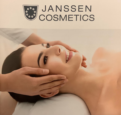 Skin Care by Pari Logo
