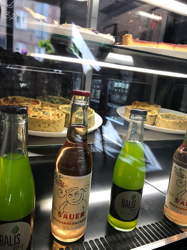 OFOF Cafebar