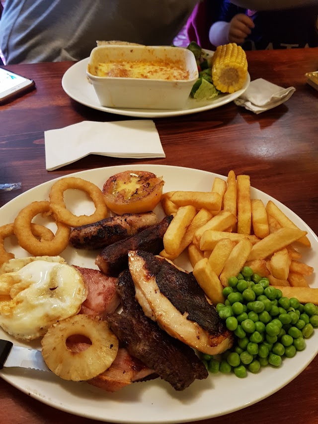 Bee Hive - Pub & Carvery
