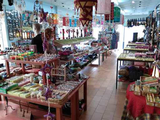 Om Souvenirs Gallery - Spain