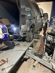 Photo n°5 de Massy Auto à Saint-Égrève (Atelier de carrosserie automobile)