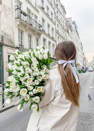Photo n°47 de LUVBOX flower shop - same day delivery à Paris (Marché aux fleurs)