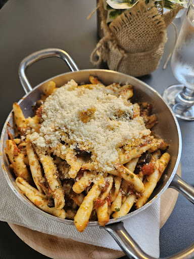 Che Pasta (pizza e pasta "eat here/take away") Gallery - Italy