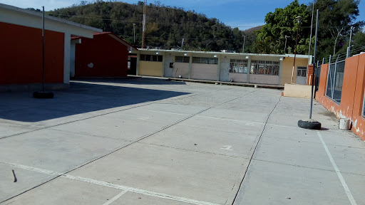 CANCHA DEPORTIVA DE LA ESCUELA SECUNDARIA EMILIANO ZAPATA # 35 E - Thumbnail