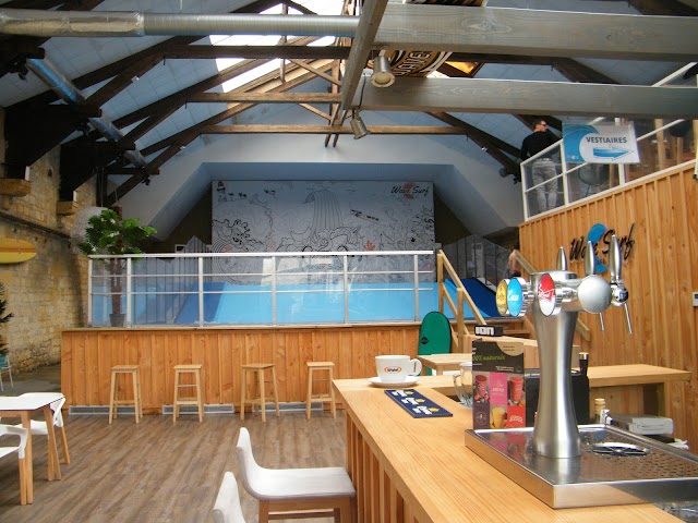 Wave Surf Café