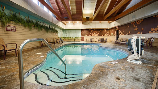 Best Western Premier The Lodge On Lake Detroit - Thumbnail