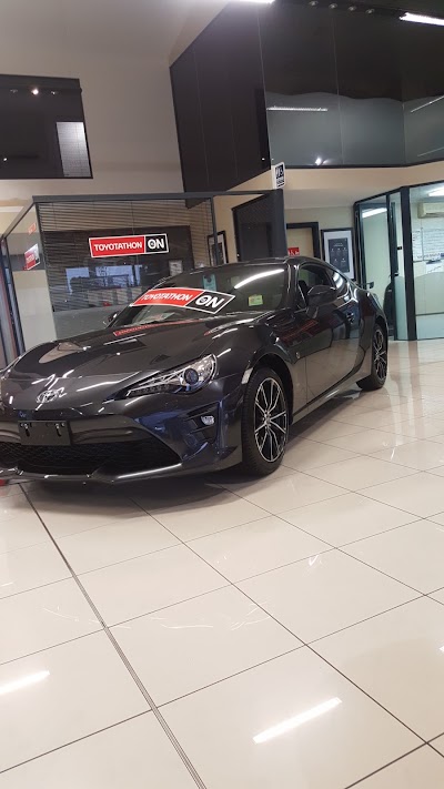 car-dealer