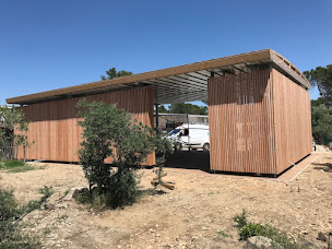 Photo n°18 de Charpentiers du Sud - Charpentier Couvreur Marseille à Marseille (Charpentier)