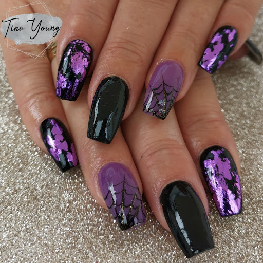 Tina Young Nail Artist - Thumbnail