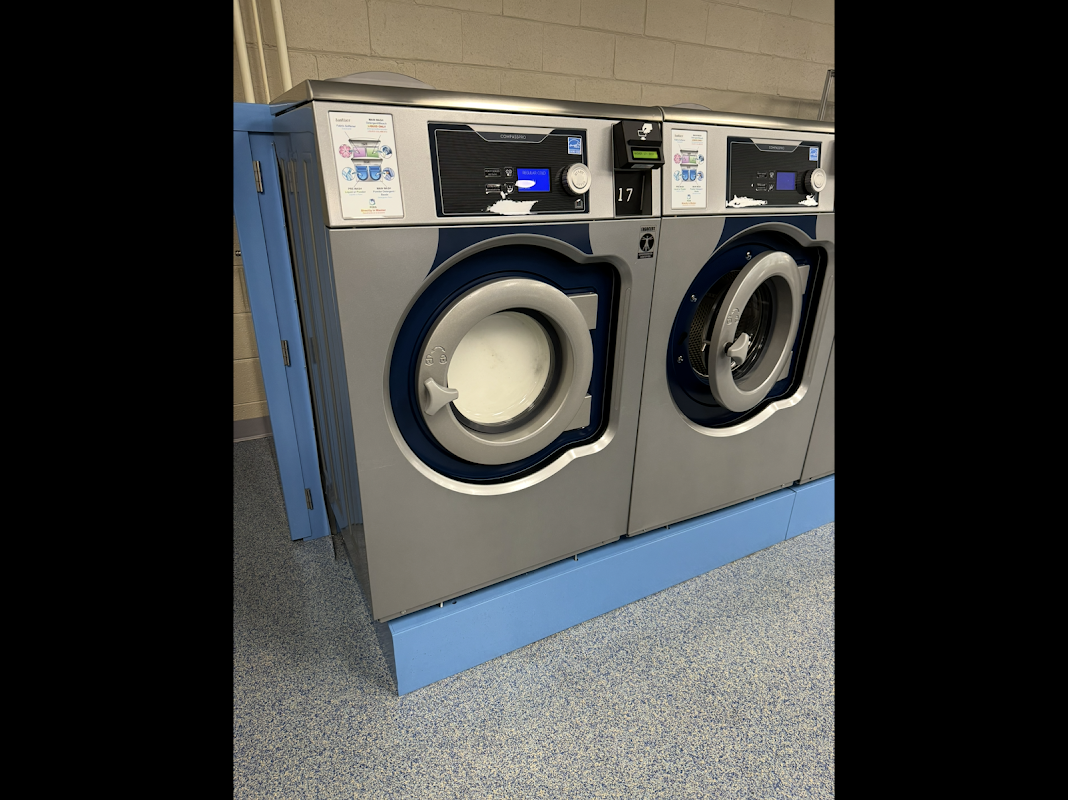 Speedy Laundromat storefront and entrance in Rockville