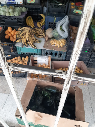 Semillas, Abarrotes Vinos Y Licores Aries
