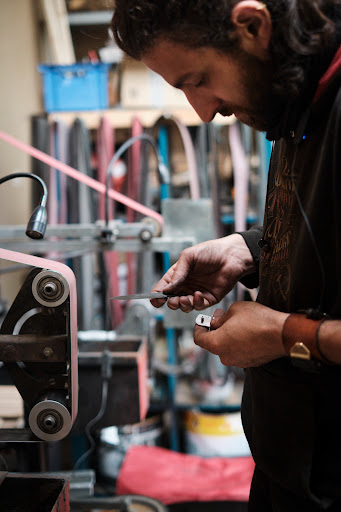 Rouge-Forge coutellerie d'art: Artisan Forgeron-coutellier/ Fabriquant de couteaux d'art - Thumbnail