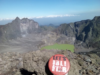 Photos of Tourism Climbing Mount Kelud