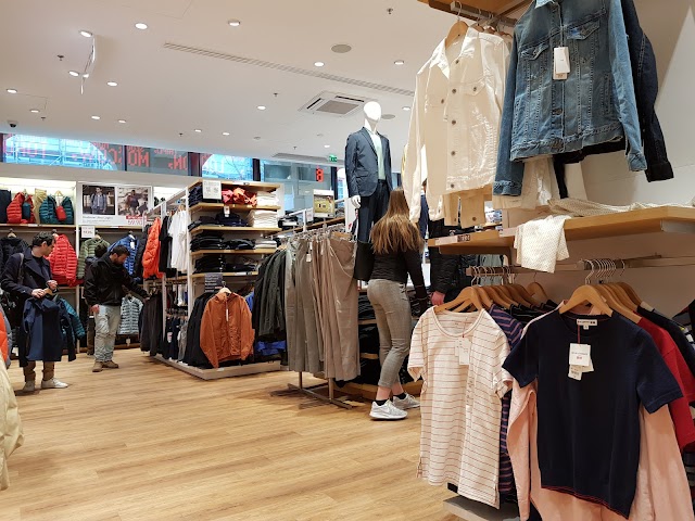 UNIQLO SAINT-GERMAIN-DES-PRES