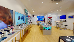 Photo n°20 de Boutique SFR Romans Sur Isere à Romans-sur-Isère (Opérateur téléphonique)