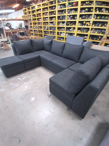 Leunen Sofa Factory - Thumbnail