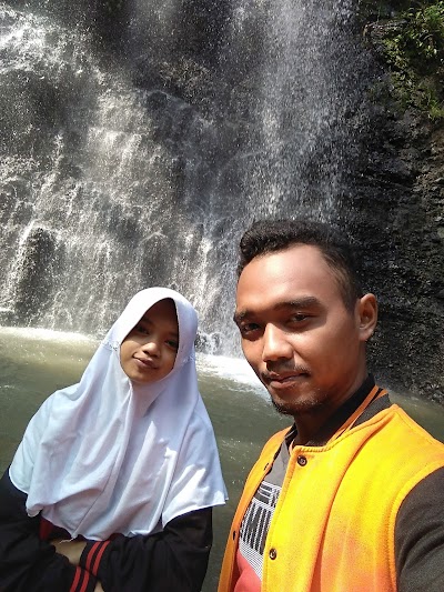 Photos of Air Terjun NggompEng.