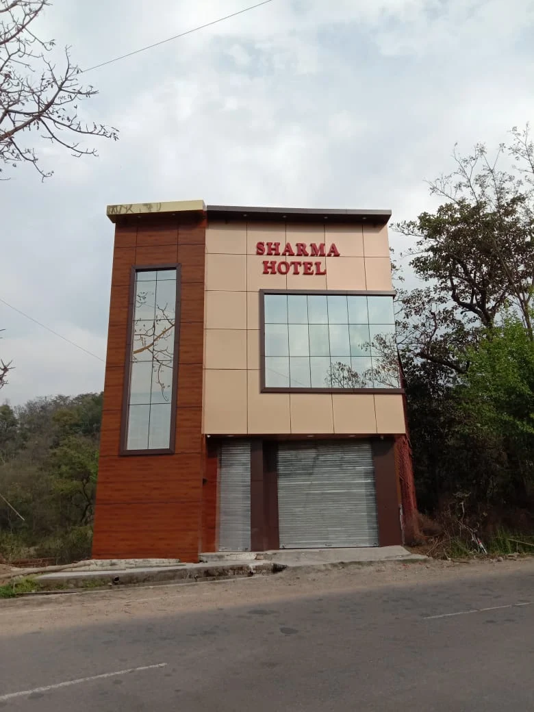 Sharma Hotel