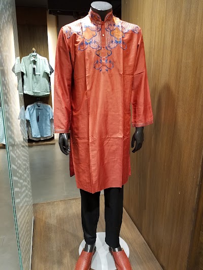 Photos of Aarong, Dhanmondi Branch