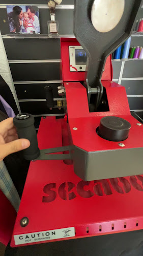 Opinii despre B&G Croitorie, Broderie și Personalizări 🇷🇴 în București - Croitor