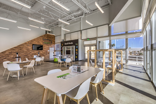 EchoPark Automotive Las Vegas Gallery - United States