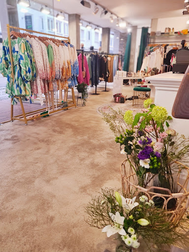 Yagmur Boutique Gallery - Germany
