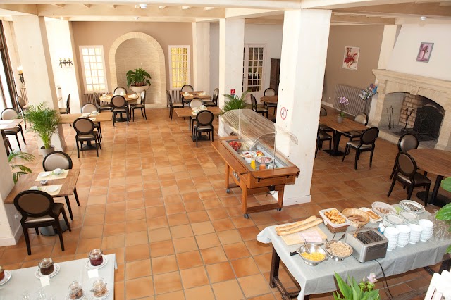 HOTEL LE CASTELET DES ALPILLES