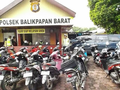 Polsek Balikpapan Barat, Author: Ahmad Nor Fauzy